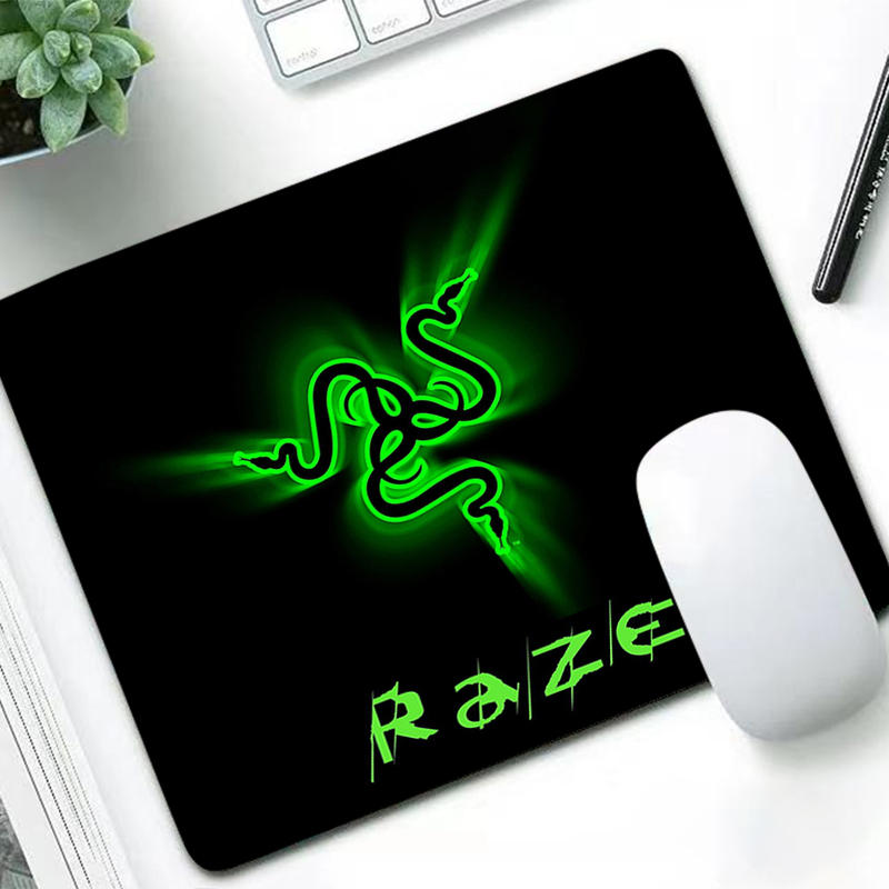 Hot Razer Fashion Small Mouse  - Gaming Keyboard Nearby 评论和价格